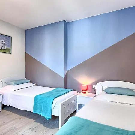 Vakantiehuis In Okrug Donji