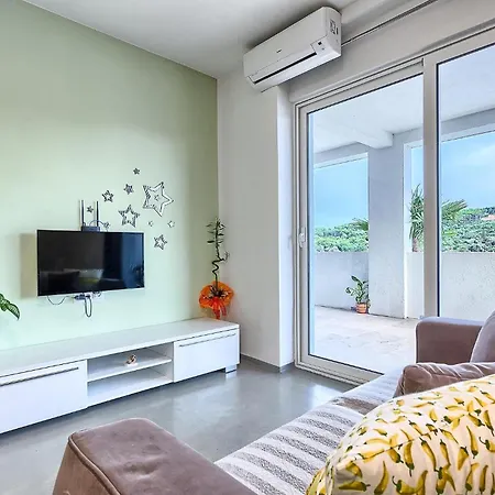 Vakantiehuis In Okrug Donji